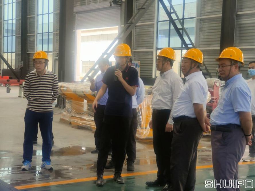 山東省科學(xué)院激光研究所所長賈中青、山東省機(jī)械設(shè)計研究院院長林江海帶領(lǐng)激光、高端裝備領(lǐng)域?qū)＜乙恍?人到水泊焊割實(shí)地調(diào)研2