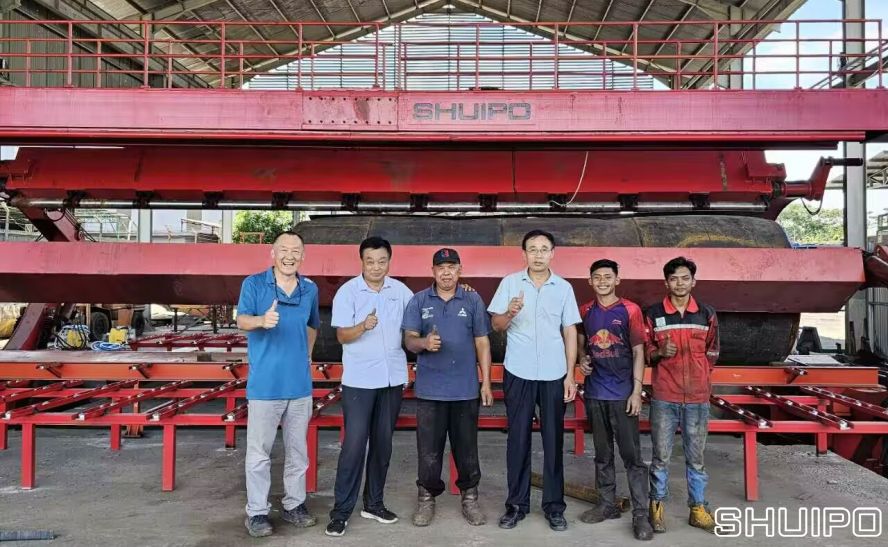 印尼包罐機和旋壓機的安裝調試工作順利完成 印尼包罐機和旋壓機的安裝調試工作順利完成